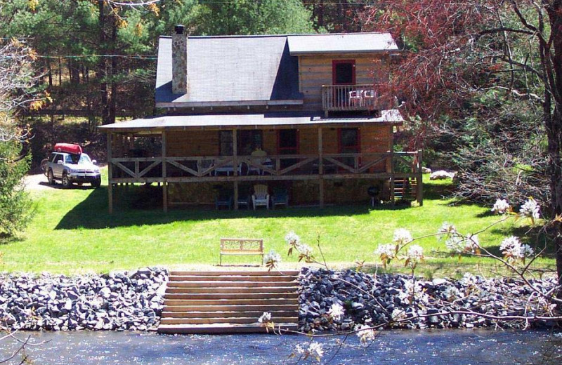 Cabin by the water at Black Bear Cabin Rentals.