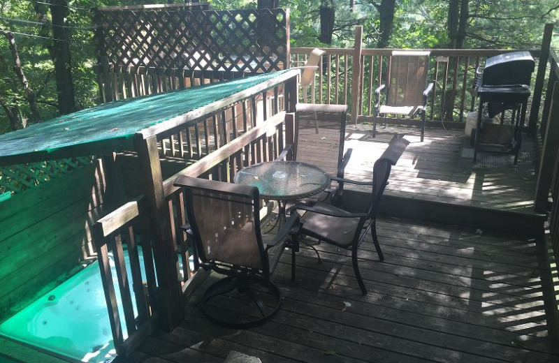 Rental deck at Cabins-4-Rent.