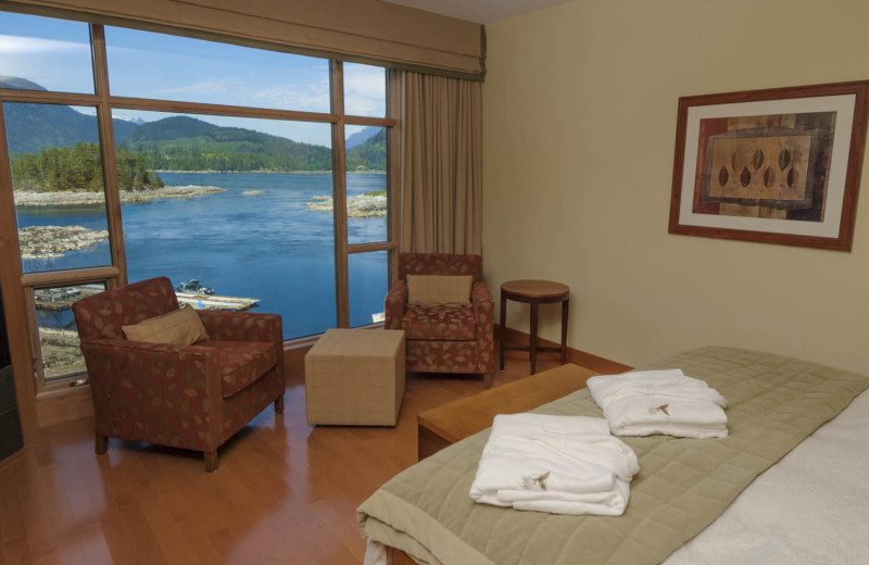 Guest room at Sonora Resort and Conference Centre, Canada.