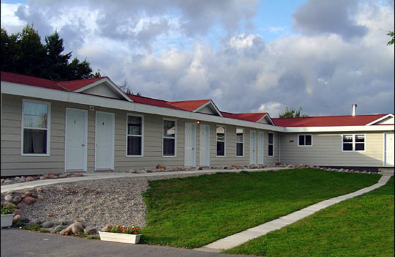 Exterior view of Dhoon Lodge.