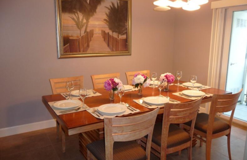 Rental dining room at Coastal Vacation Rentals.