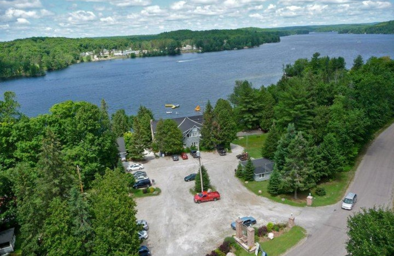 Aerial view of Bonnie View Inn.