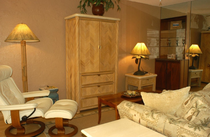 Vacation rental living room at Island Sands Resort.