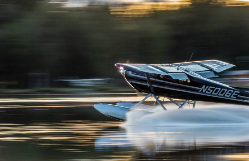 Water plane at Alagnak Lodge.