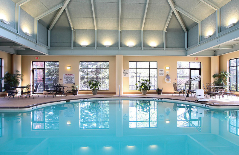 Indoor pool at VIPSTAY Hotel Minneapolis Airport SE – Eagan.