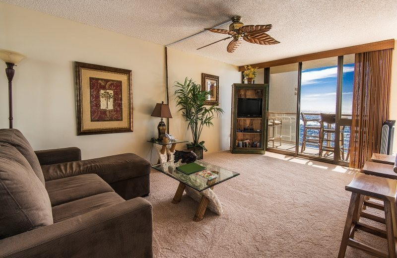 Vacation rental living room at Great Vacation Retreats.