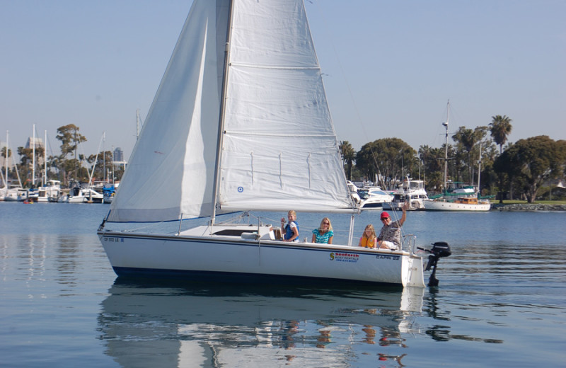 Sailing at Glorietta Bay Inn.