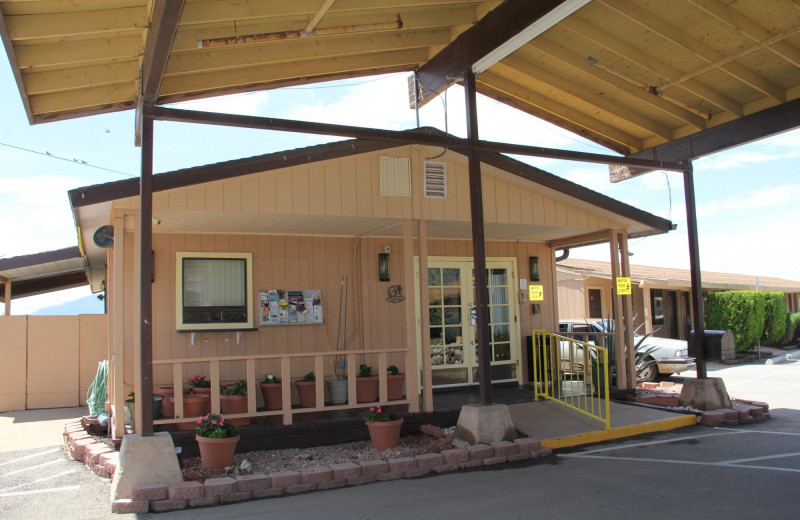 Exterior view of San Jose Lodge.