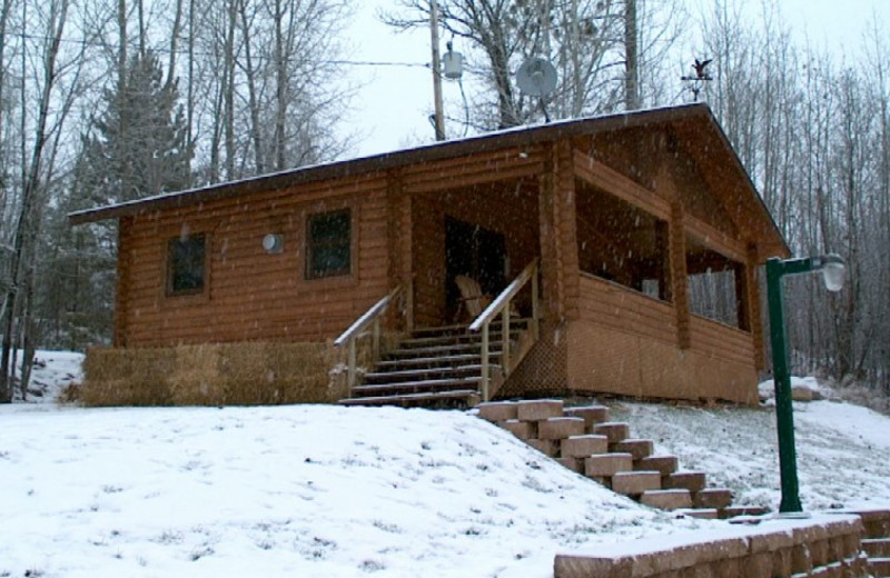 Cabin exterior at Ash-Ka-Nam Resort.