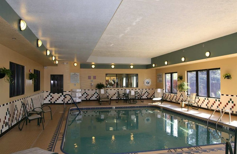 Indoor pool at Hampton Inn Midland.