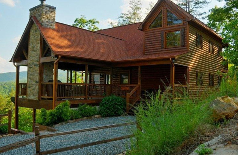 Cabin exterior at Southern Comfort Cabin Rentals.