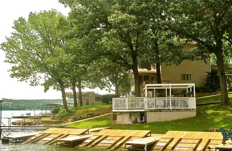 Exterior view of Sunset Inn Resort.