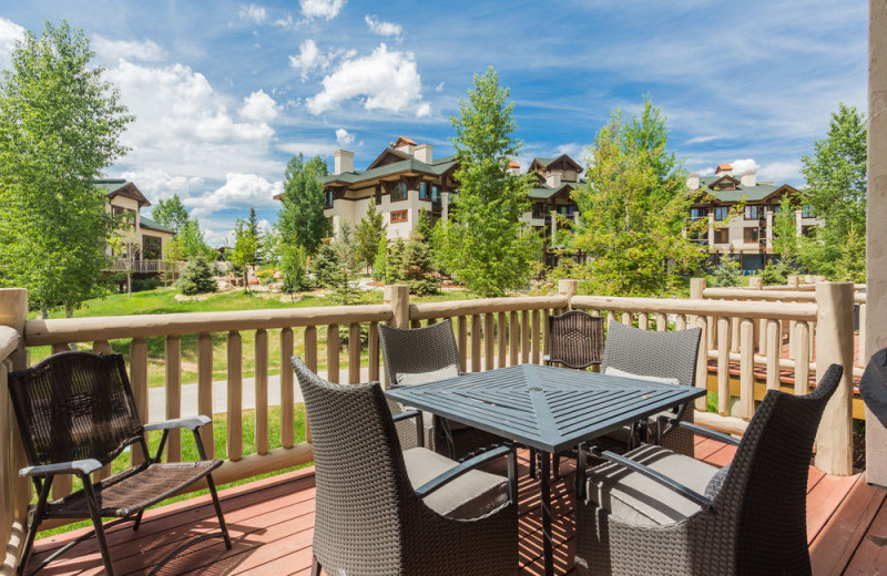 Rental patio at EagleRidge Lodge.