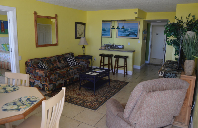 Guest room at Fountain Beach Resort.