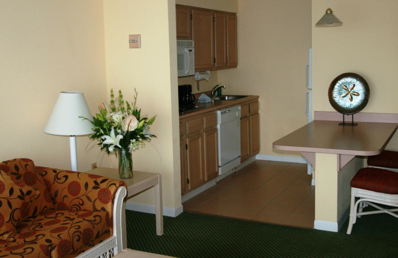 Guest kitchen at Hampton Inn & Suites Islamorada.
