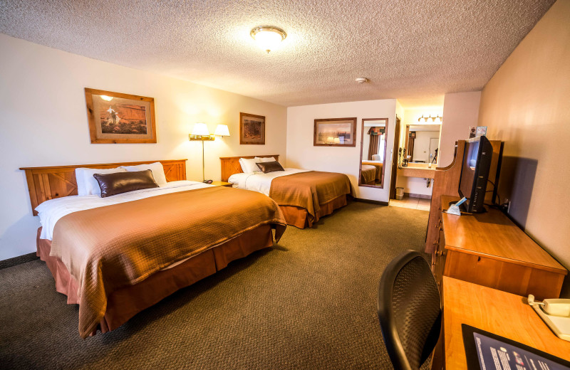 Guest room at Best Western Plus Ruby's Inn.