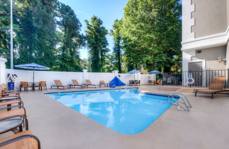 Outdoor pool at Courtyard Raleigh Crabtree Valley.