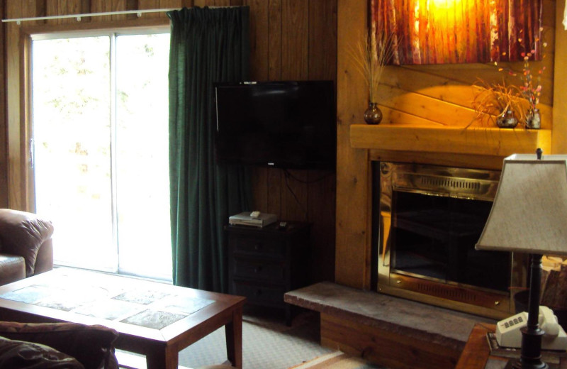 Suite living room at The Inn on Fall River.