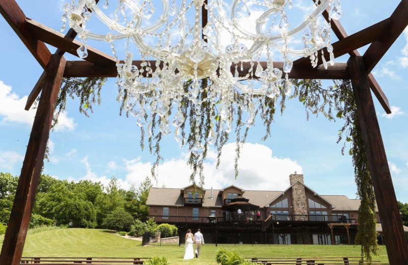 Weddings at Harpole's Heartland Lodge.