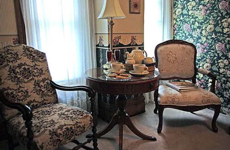 Sitting area at Country Victorian Bed and Breakfast.