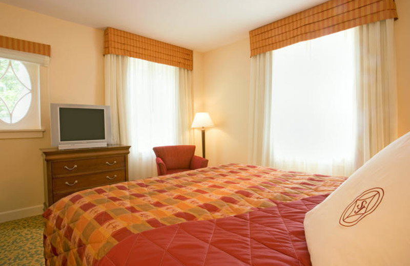 Guest room at Stonewall Jackson Hotel & Conference Center.