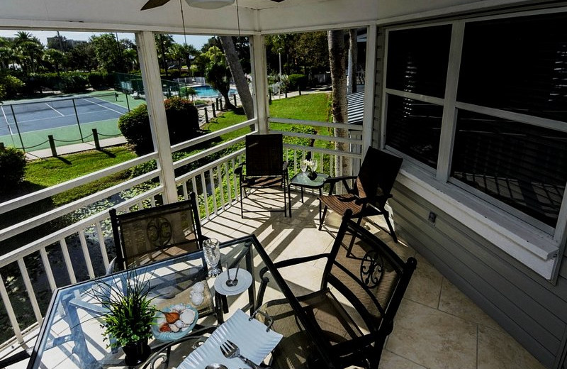 Rental balcony at beachrentals.mobi. LLC.