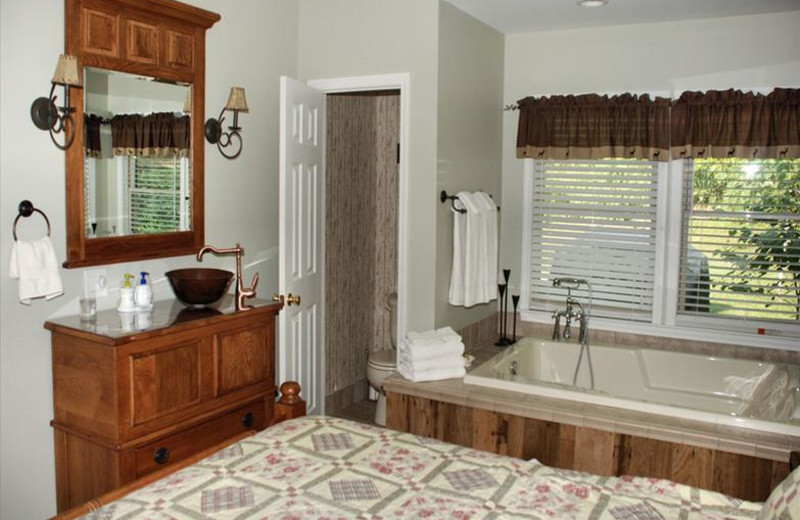 Cottage bedroom at Greenbrier River Retreat.