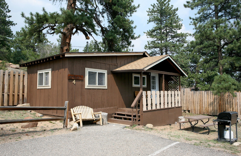 Cottage exterior at Lazy R Cottages.