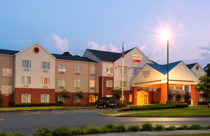 Exterior view of Fairfield Inn 