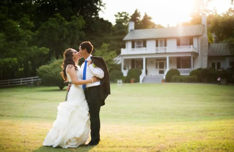 Wedding at Inn at Monticello.