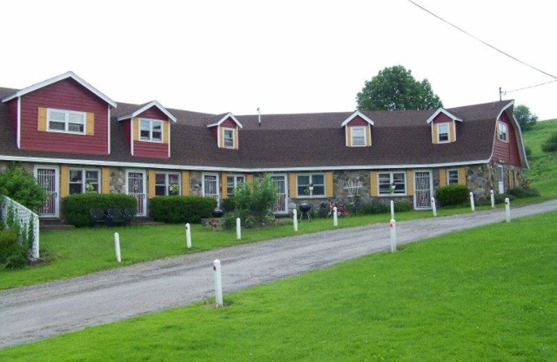 Exterior view of Fieldstone Farm.