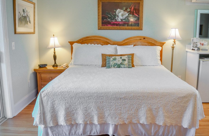 The Sunset Inn (Sunset Beach, NC) - Resort Reviews - ResortsandLodges.com