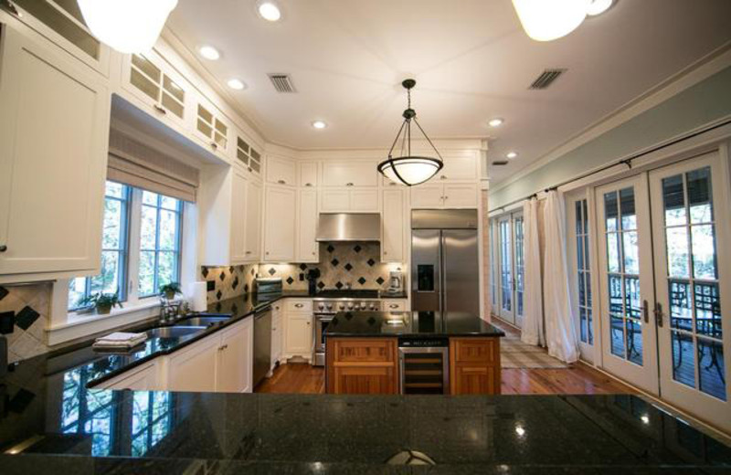 Rental kitchen at Dune Real Estate Company.