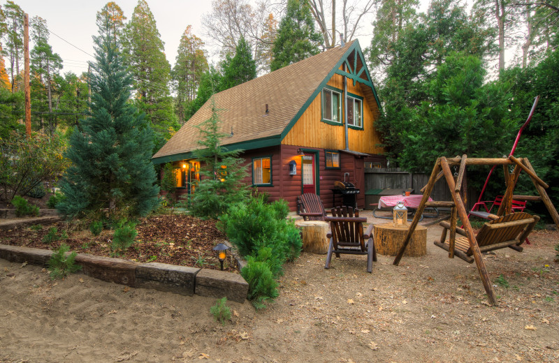 Cabin exterior at Arrowhead Pine Rose Cabins.