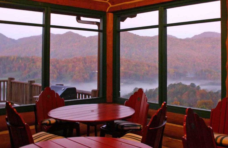 Breakfast area at Wildberry Lodge.