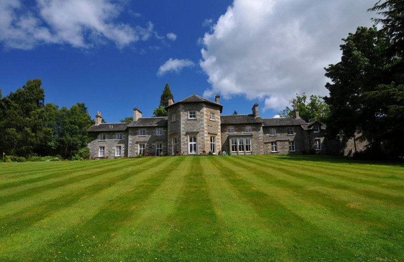 Exterior view of Coul House Hotel.