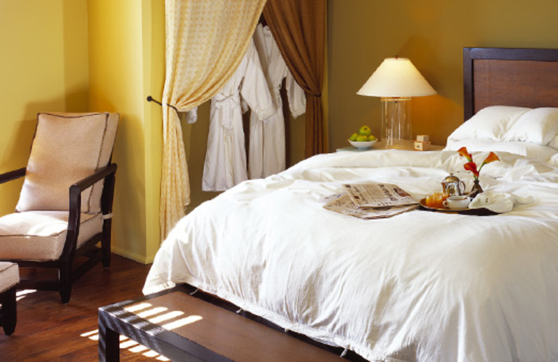 Guest room interior at Hotel Healdsburg.