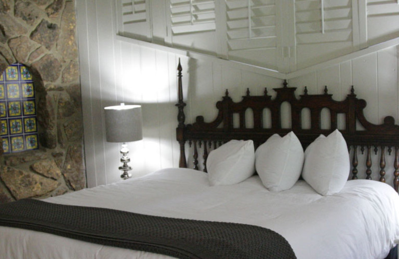 Guest room at Red Apple Inn and Country Club.