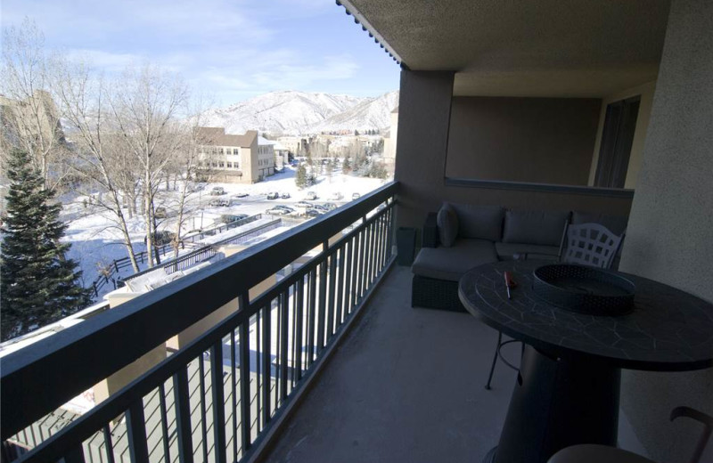 Rental balcony at Lodge At Avon Center.