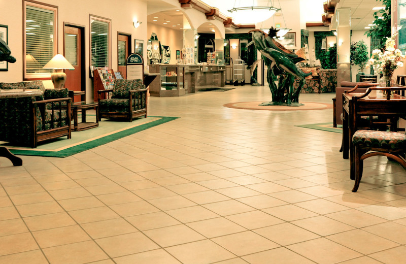 Lobby view at Shilo Inn Suites Hotel Ocean Front Resort.