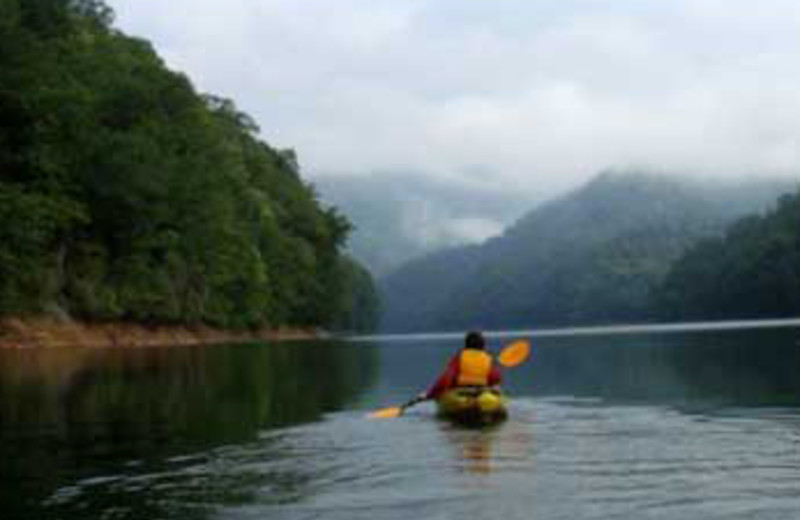 Kayaking at Lakeview at Fontana