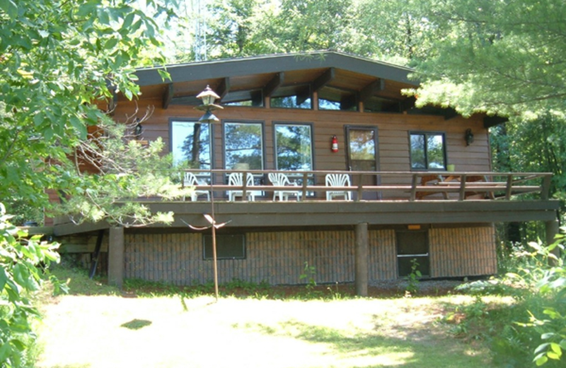 Cottage exterior at Paquana Cottage Resort.