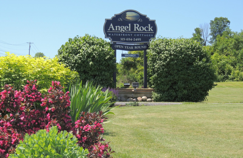 Exterior view of at Angel Rock Waterfront Cottages.