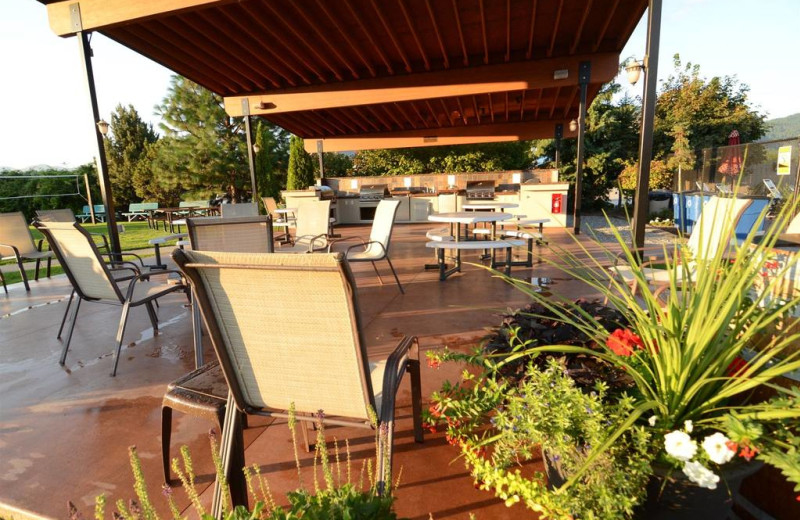 Patio at Mountain View Lodge.