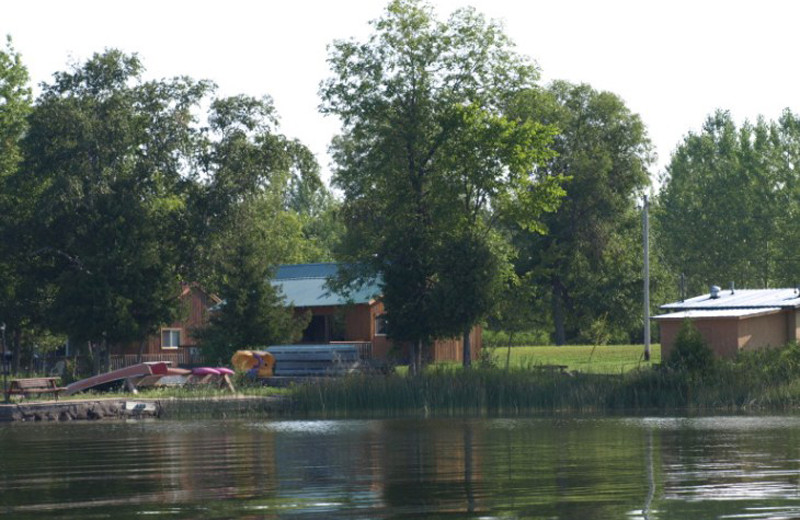 Exterior view of Evergreen Resort.