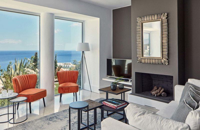 Guest room at Elounda Gulf Villas