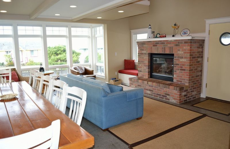 Vacation rental living room at Oregon Beach Vacations.