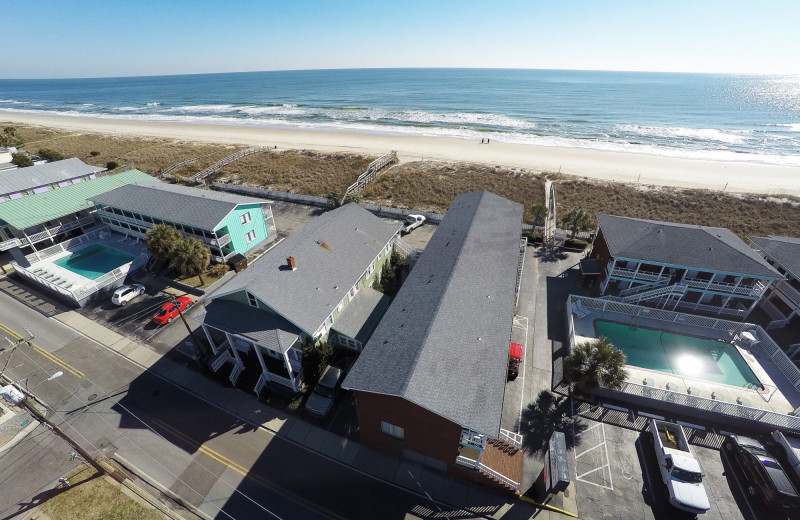 Exterior view of Surfside Lodge Oceanfront.