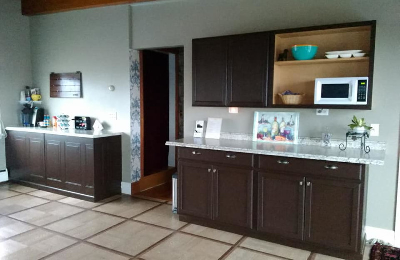 The Lobby provides guests with coffee/tea service, refrigerator, microwave, wine chiller, glasses, plastic ware and more!