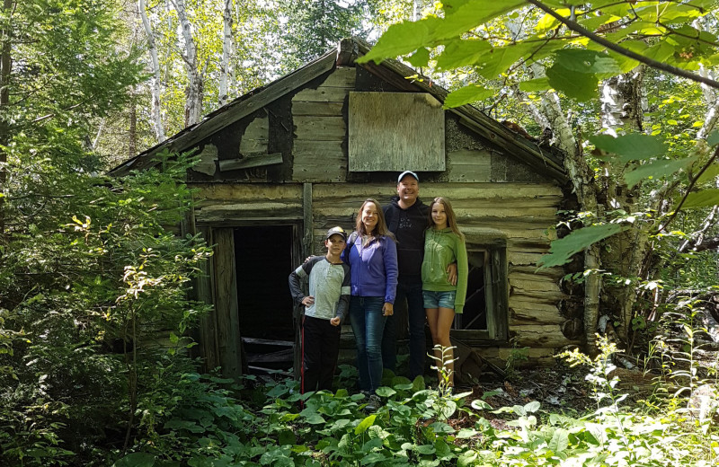 Family hiking at Elk Lake Wilderness Resort.